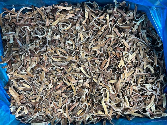 Sinocharm Новый сезон BRC сертифицированные W 4-6 мм свежезамороженные грибы IQF полоски черного древесного гриба 1