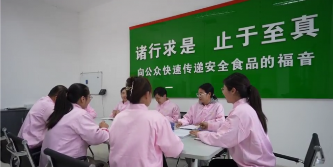 Высококачественная замороженная бескостная куриная грудь экспортируется в оптовых упаковках 7